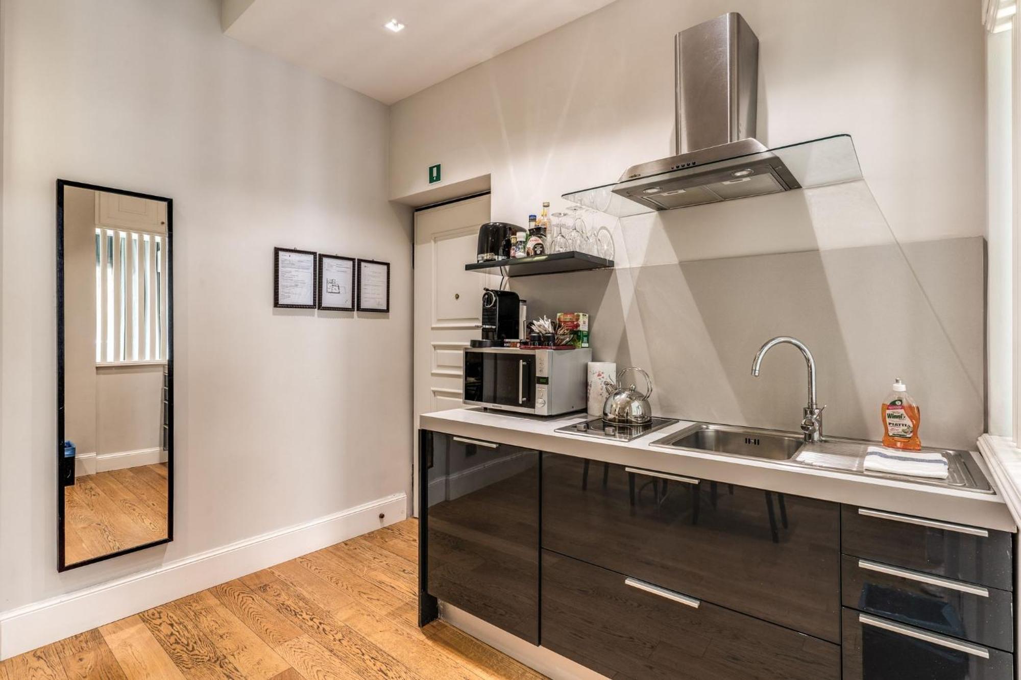 Via Napoli Apartments Рим Экстерьер фото